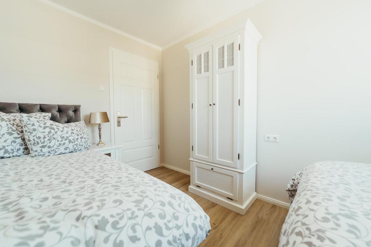 Villa Ocean View Хафкруг Екстериор снимка